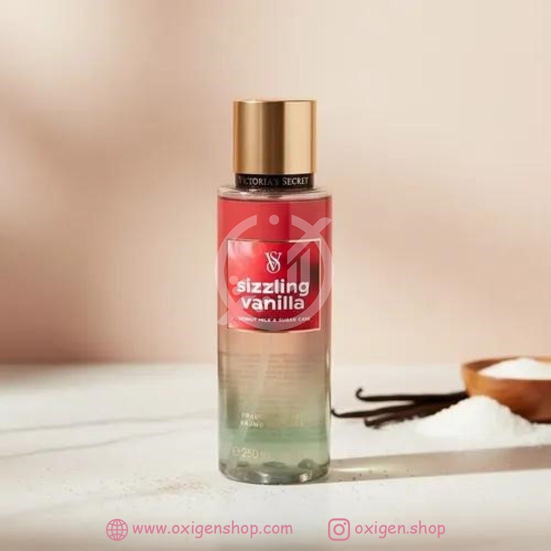 بادی میست/اسپری خوشبوکننده بدن ویکتوریا سکرت Sizzling Vanilla با رایحه وانیل بادی میست/اسپری خوشبوکننده بدن ویکتوریا سکرت Sizzling Vanilla با رایحه وانیل